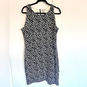 H&M black & white print sleeveless sheath dress. Size large